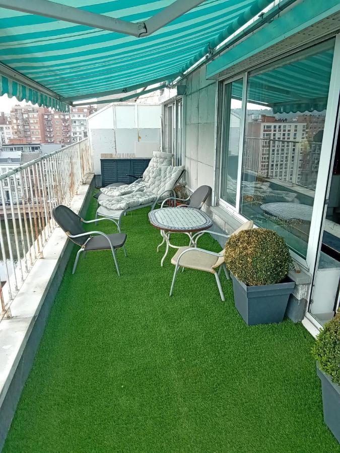 Liege Centre Mediacite Appartement Possible Parking Terrasse Immense 8Eme Pour 2 Personnes Екстер'єр фото